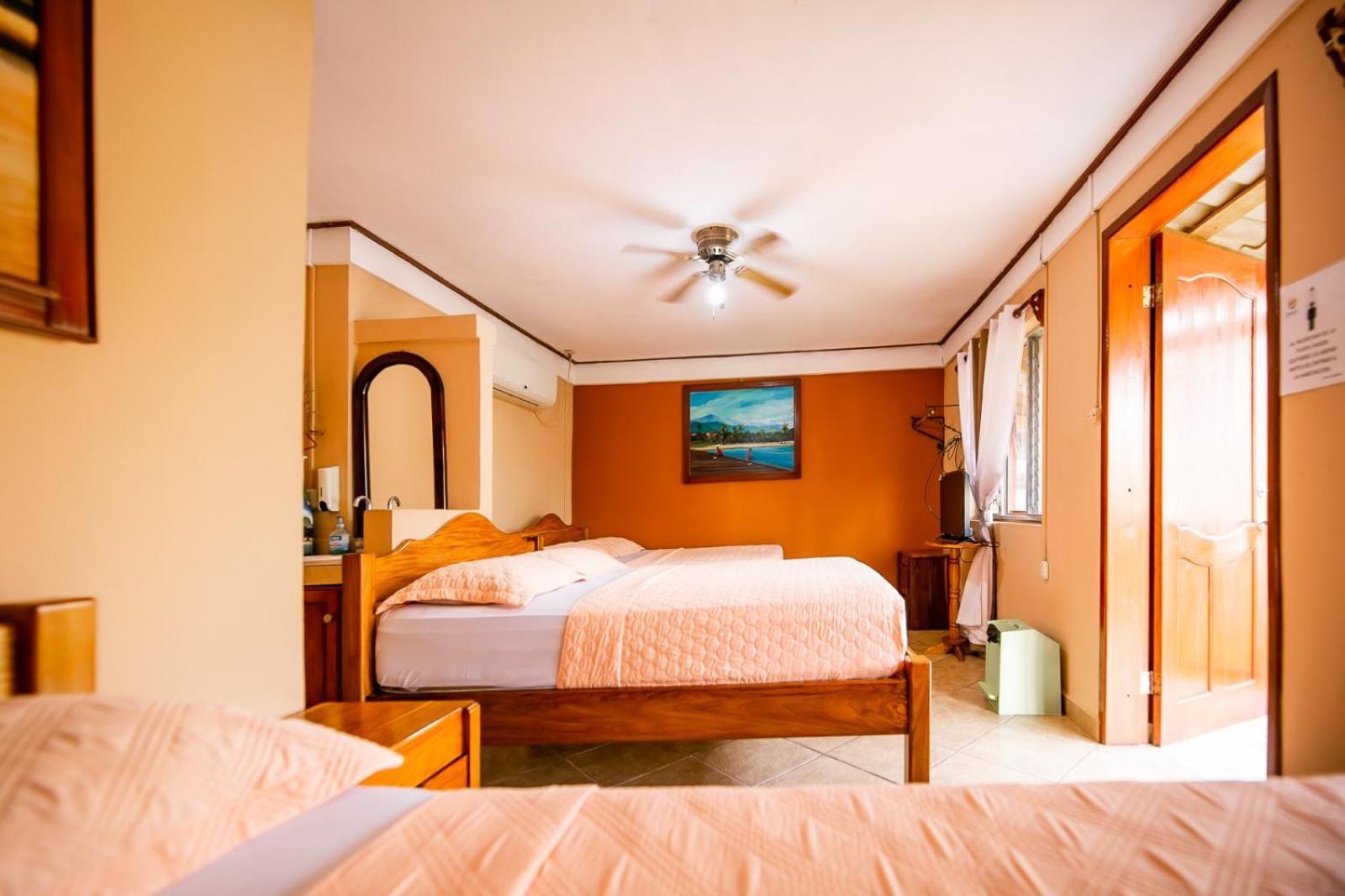 Hotel BAHÍA Tela Buitenkant foto